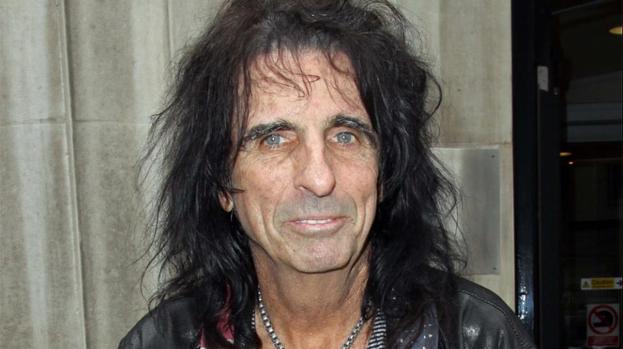 Alice Cooper thinks modern rock stars need a 'gigantic shot of testosterone'