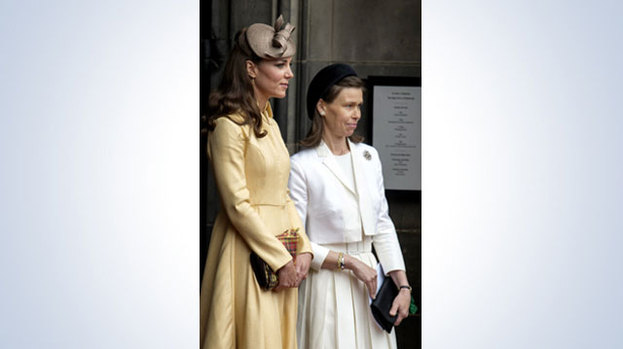 Check Kate out: the Duchess of Cambridge rocks a tartan scarf