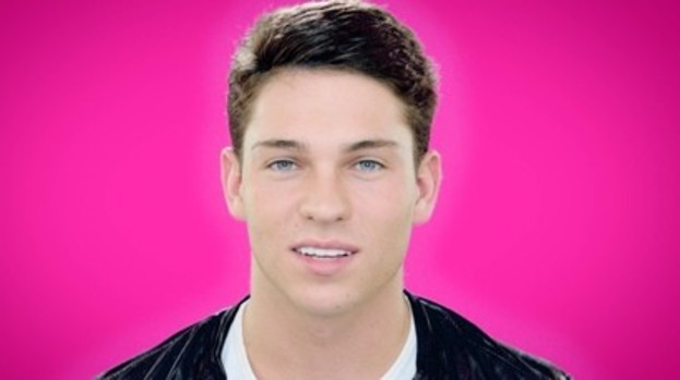 Joey Essex: Thinks Sam is the one.
