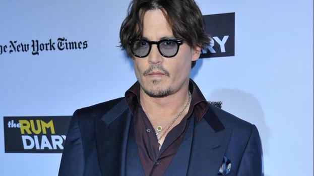 Johnny Depp working on relationship with Vanessa Paradis