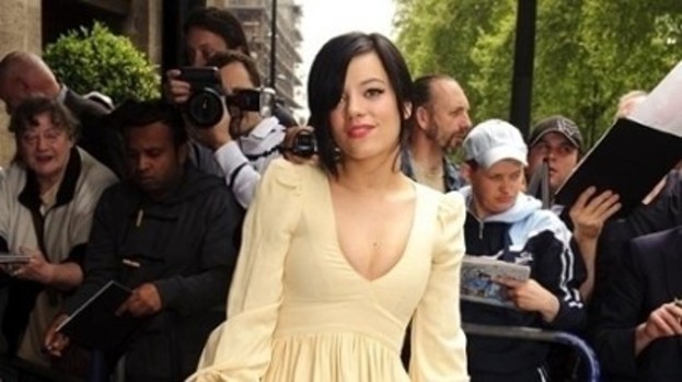 Lily Allen: Gives birth to a baby girl.