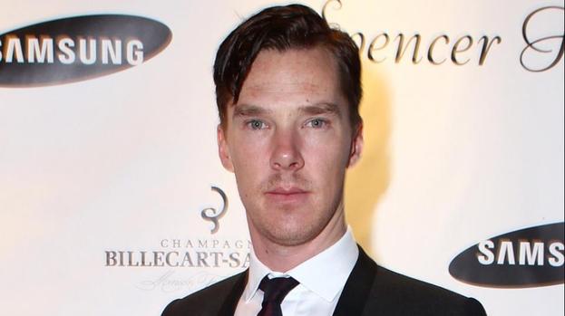 Benedict Cumberbatch's father impressed by Hobbit role