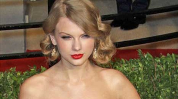 Swift mover: Taylor wants to be near Harry Styles