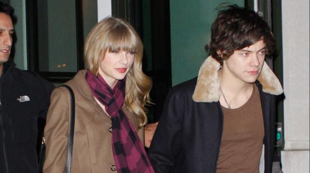 Taylor Swift introduces Harry Styles to her mum