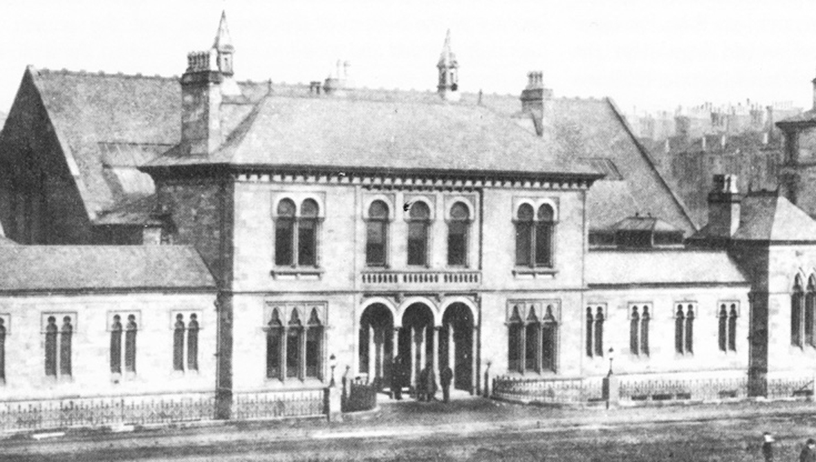 Western Baths next Alasdair Gray landmark