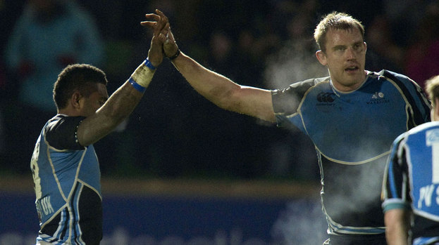 Niko Matawalu with Glasgow Warriors captain Al Kellock.