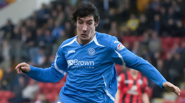 28120-st-johnstone-striker-francisco-san