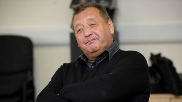 89207-jimmy-calderwood-has-taken-his-son-scott-on-board-as-his-assistant-at-ross-county-having-landed-the-job-last-week.jpg